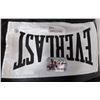 Image 3 : GEORGE FOREMAN SIGNED EVERLAST BOXING GLOVE (BECKETT COA)