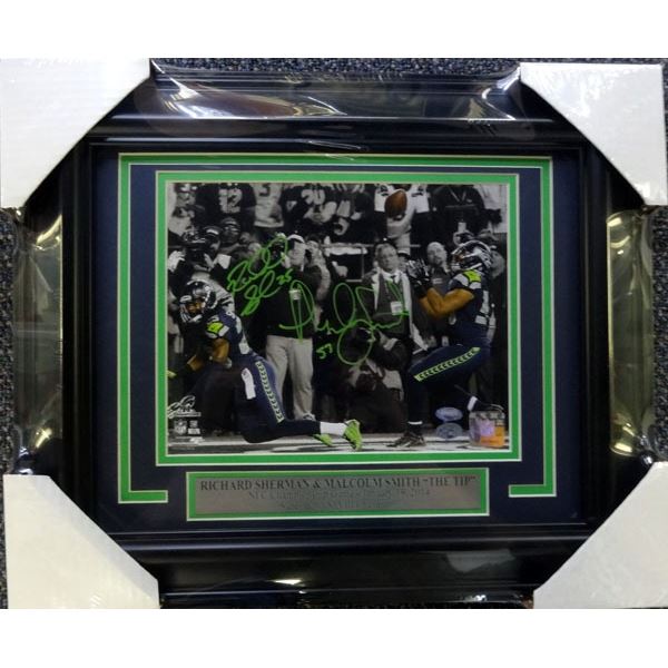 RICHARD SHERMAN AND MALCOLM SMITH DUAL SIGNED AND FRAMED 8 X 10 (BECKETT COA)