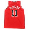 Image 2 : DEMAR DEROZEN SIGNED CHIACAGO BULLS JERSEY (BECKETT COA)