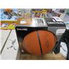 Image 1 : Spalding Autographed Basketball