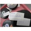 Image 2 : 5-Signed Hockey Pucks - 5 X $