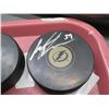 Image 5 : 5-Signed Hockey Pucks - 5 X $