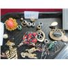 Image 2 : Tray Lot of Fashion Jewelry