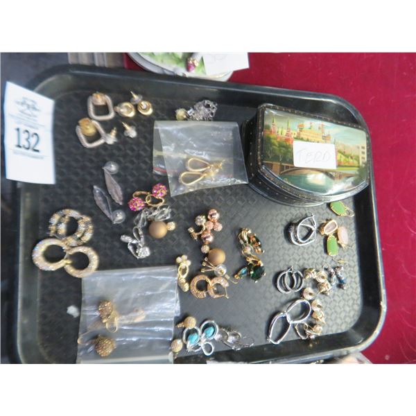 Tray Lot of Fashion Jewelry