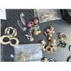 Image 2 : Tray Lot of Fashion Jewelry