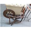 Image 1 : Vintage Mahogany Spinning Wheel