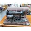 Image 1 : Vintage Franklin Portable Sewing Machine