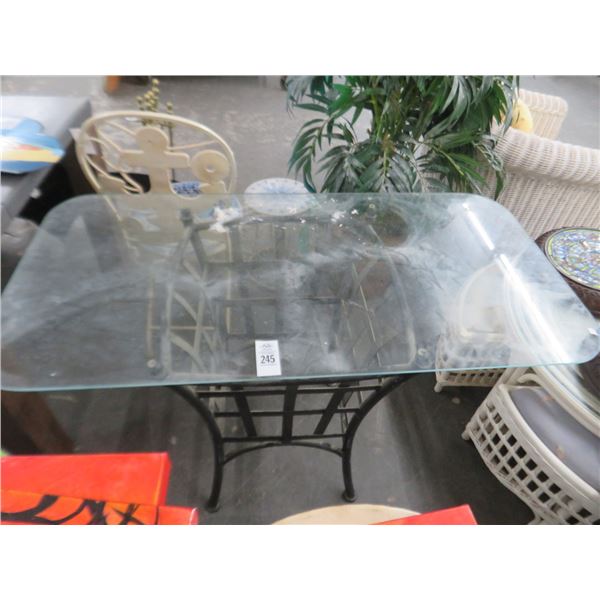 Metal Base Glasstop Patio Table