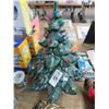 Image 2 : Mini Porcelain Christmas Trees (2)