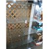 Image 1 : Glass Cubed Merchandisers