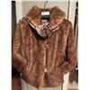 Image 1 : Fur Coat - Older No Tag