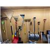 Image 1 : Garden Shovel Collection