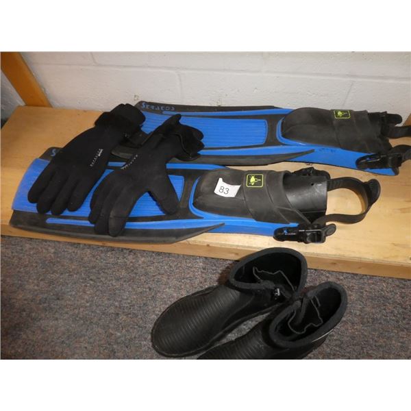 swimming flippers, gloves, boots size 10/L 43/44