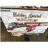 Image 1 : Bachmann Holiday Special Train & Trolley Set