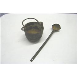 Small Iron Melting Pot With Ladle-