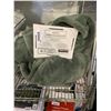 Image 1 : Kirkland Signature King Size Plush Blanket Green