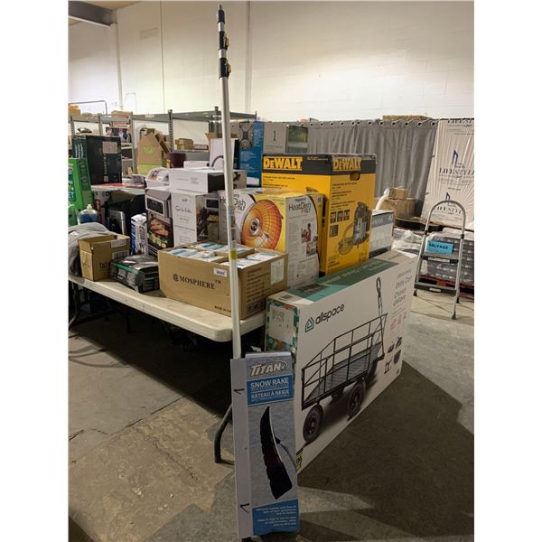 Titan Snow Rake with extendable pole