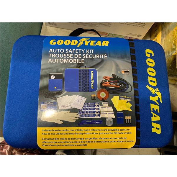 GoodYear Auto Safety Kit