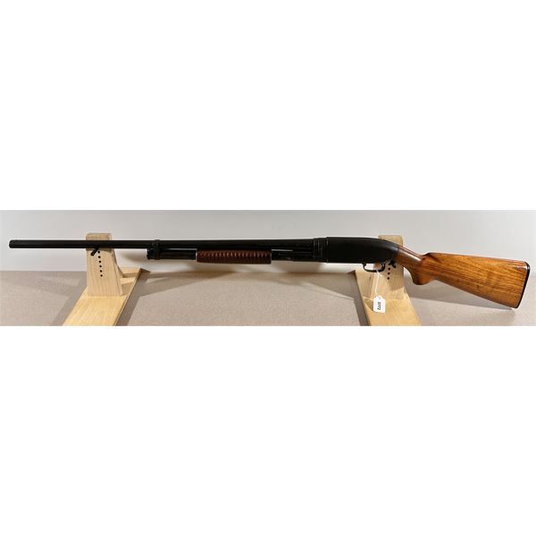 WINCHESTER MODEL 12 IN 12 GA