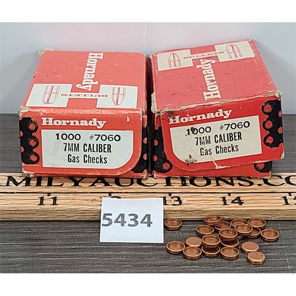 GAS CHECKS: APPROX 1250X HORNADY 7MM CAL - Kidd Family Auctions