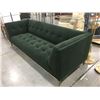 Image 3 : CONTEMPORARY GREEN CRUSHED VELVET DIAMOND TUFTED SOFA