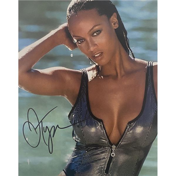 Tyra Banks signed photo