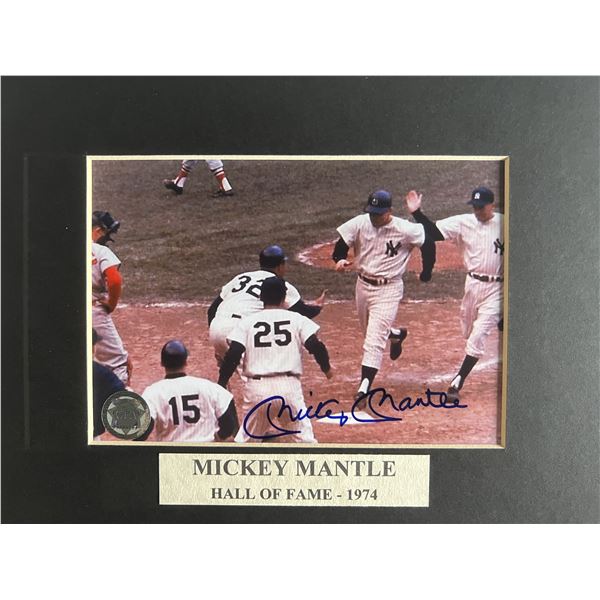 Mickey Mantle signed photo. GFA authenticated