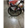 Image 2 : BLACK HYPER BIKE