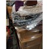 Image 2 : PALLET OF ESTATE GOODS