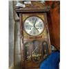 Image 2 : VINTAGE MANTLE CLOCK AND BRENTWOOD WALL CLOCK