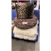 Image 1 : 2 SHEEP HIDE PILLOWS AND 2 ANIMAL PRINT CUSHIONS