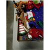 Image 4 : TRAY OF CHRISTMAS AND HOLIDAY DECOR