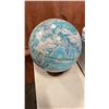 Image 2 : KENMORE SEWING MACHINE AND GLOBE