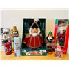 Image 1 : Nutcracker Festive Decor