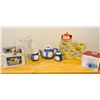 Image 1 : Daisy Teapot Set and Kitchen Items