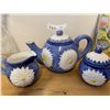 Image 2 : Daisy Teapot Set and Kitchen Items