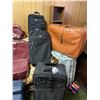 Image 2 : Large Luggage Lot
