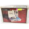Image 1 : VTG MICKEY MOUSE PORTABLE RECORD PLAYER W BOX