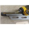 Image 4 : Dewalt Model D51823 Clipped Head Framing Air Nailer 