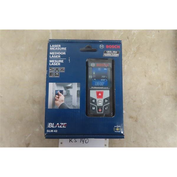 Bosch Blaze GLM 42 Laser Measure New in Box