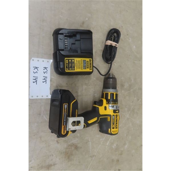 Dewalt DCD 795 1/2'' 20 Volt Cordless Hammer Drill with Battery and Charger 