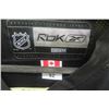 Image 2 : CCM Sidney Crosby Size 52 Jersey with Tie Down