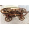 Image 5 : 14'' x 18'' Covered Wagon Lamp 