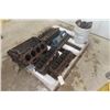 Image 1 : Ford 351 - Rebuilt Heads - 2 Used Heads Stripped Block and Pail with Pistons + Main Caps