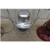 Image 3 : 2 CNR Hiram Piper Lanterns - 1 Dietz # 40 Traffic Guard Lantern 