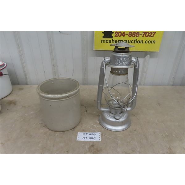 Small 1 Gallon Crock, Beacon Barn Lantern 
