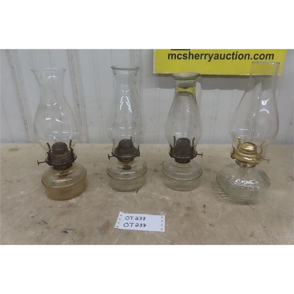 4 Clear Glass Oil Lamps with Chimneys 