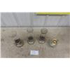 Image 6 : 4 Clear Glass Oil Lamps with Chimneys 