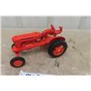 Image 2 : Allis Chalmers 1:16 Scale Die Cast Tractor