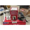 Image 3 : Air-O-Matic Heavy Duty Portable air Compressor 1/2 HP - one wheel is broken